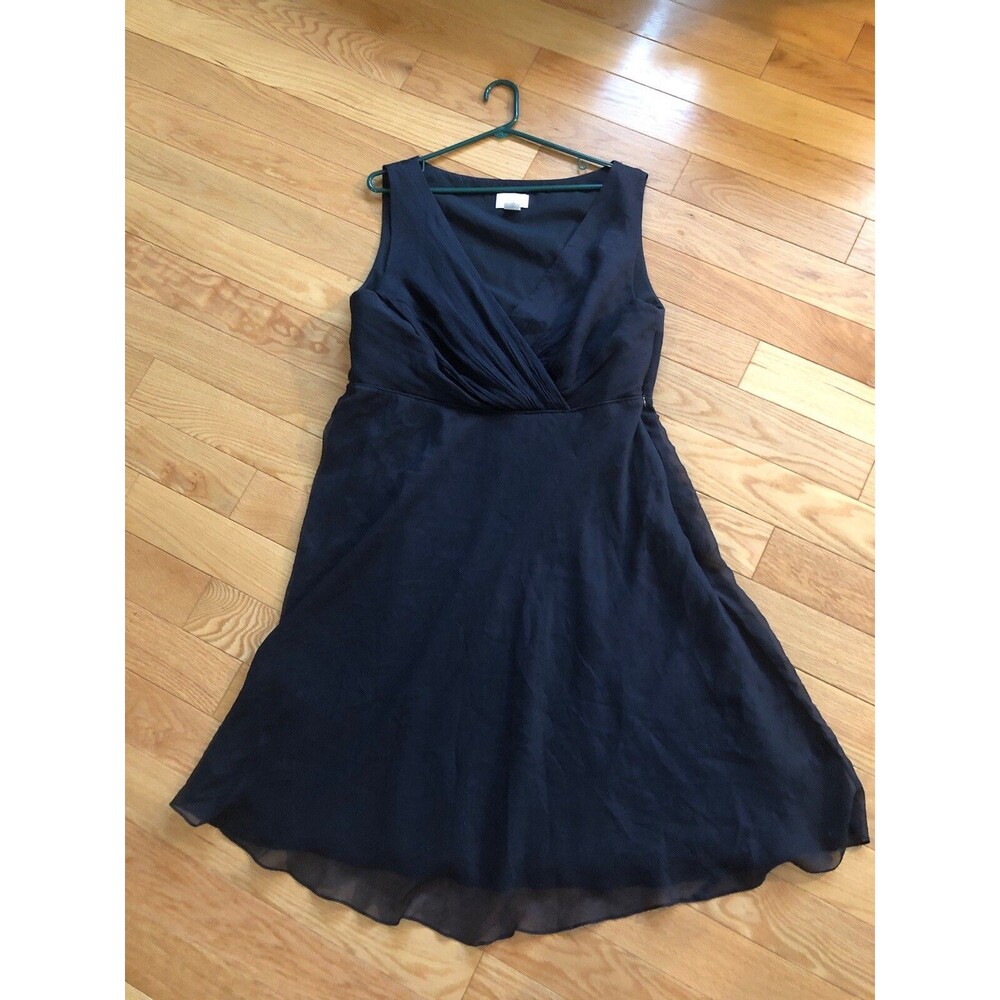 J Crew Women's Black Silk V Neck Dress Sleeveless Size 20